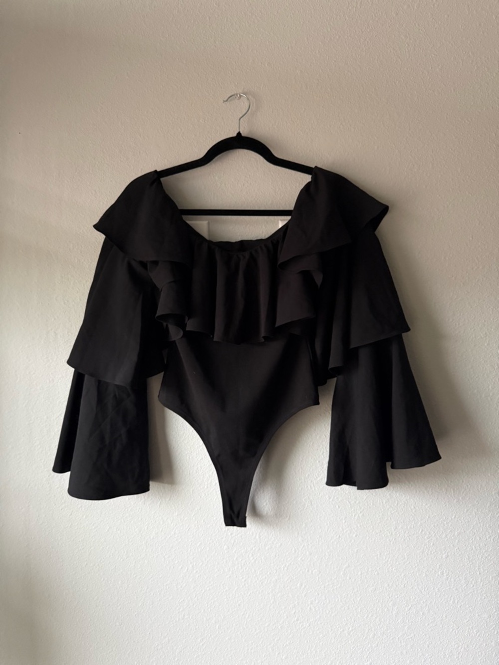 By egreis Black Ruffle Off-Shoulder Bodysuit